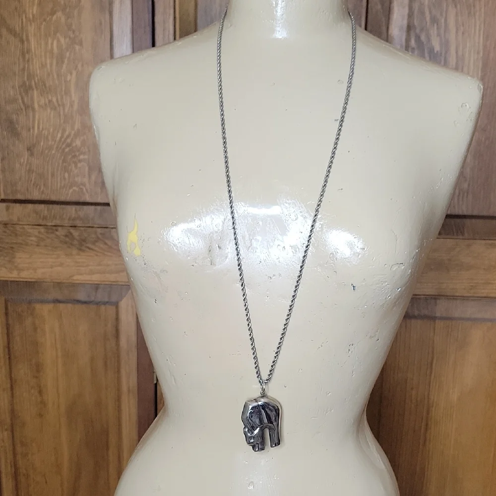 Vintage Sterling Silver 3D Elephant Pendant Necklace
